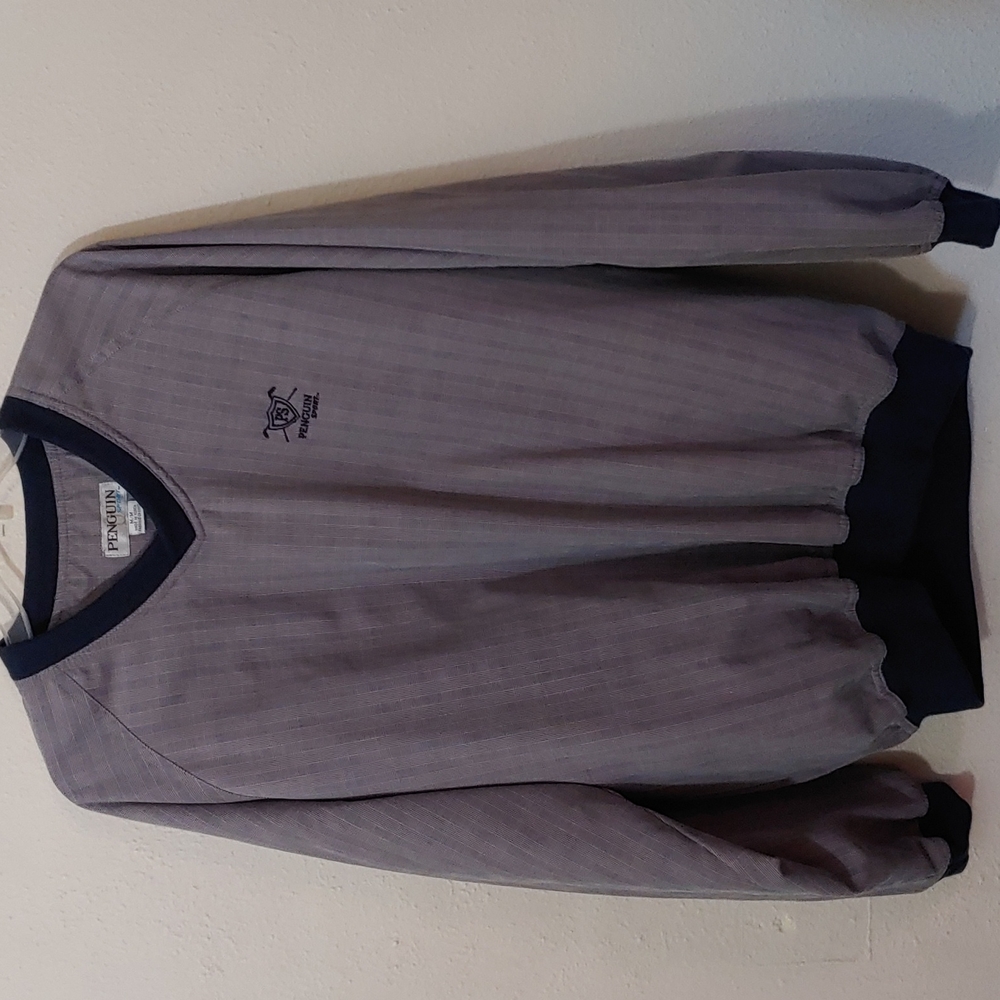 Penguin Sport Men's Size Medium Wind Shirt